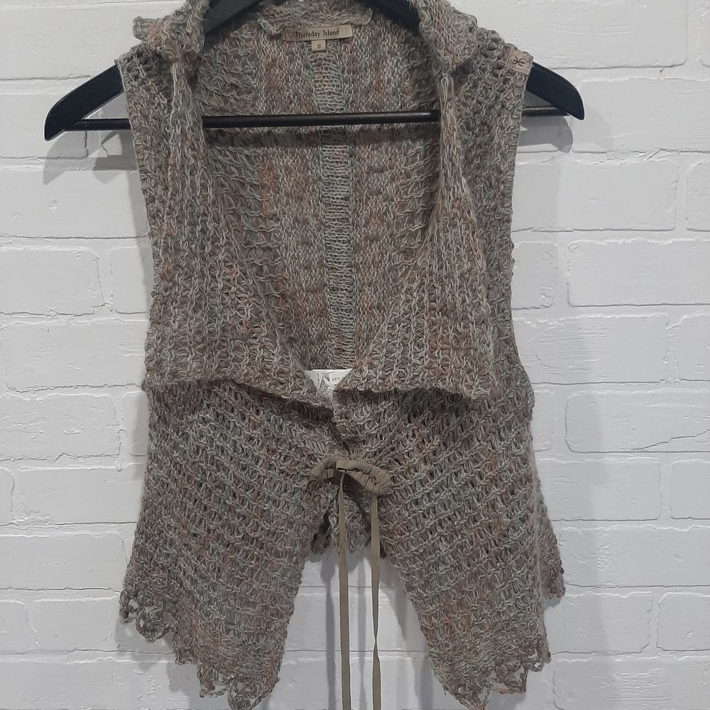 **Thursday Island** knit flyaway/vest